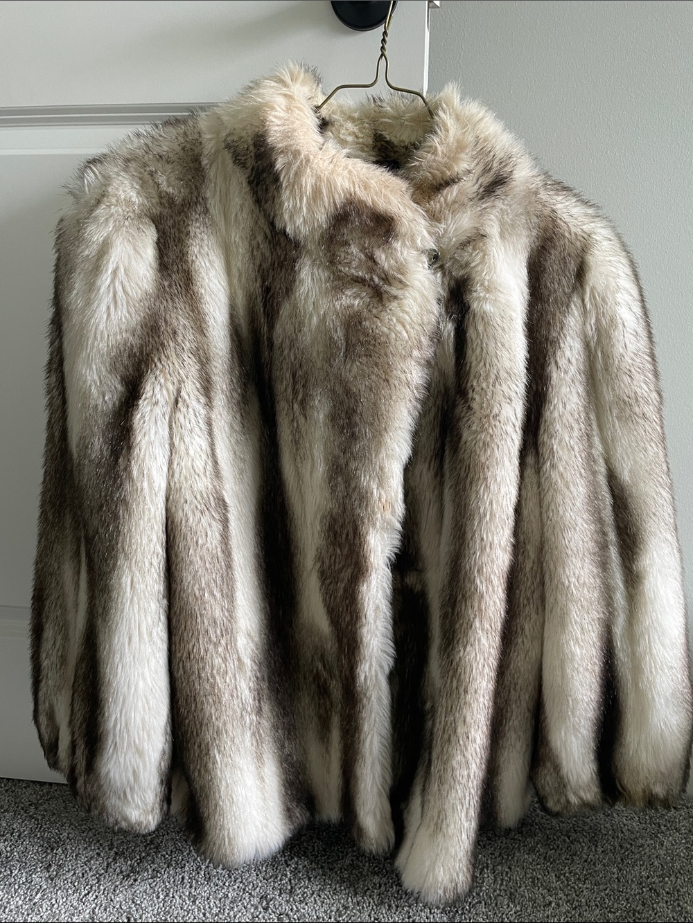 Vintage Natural Tone Faux Fur Coat - Women's Jacket